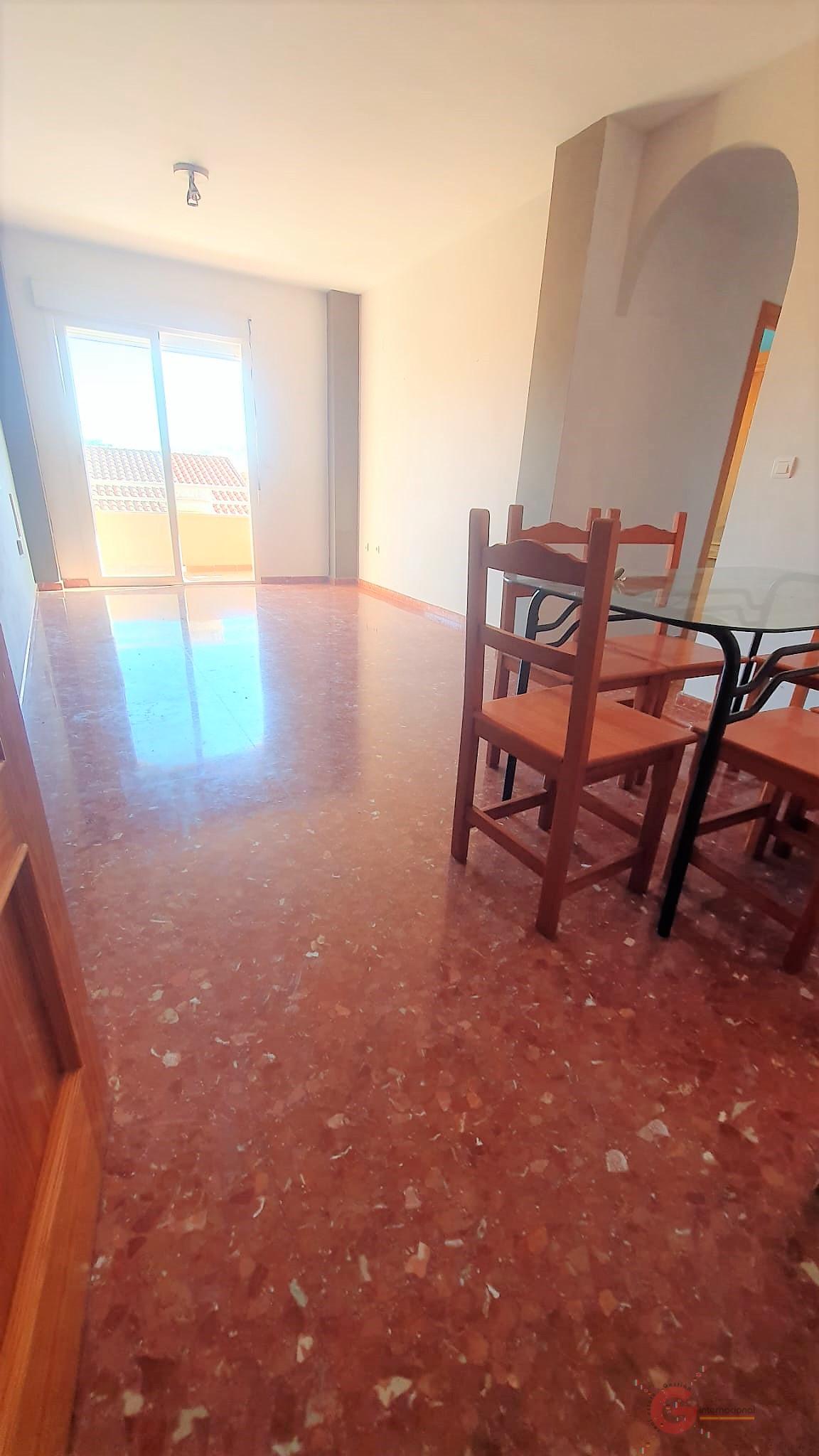 For sale of flat in Motril