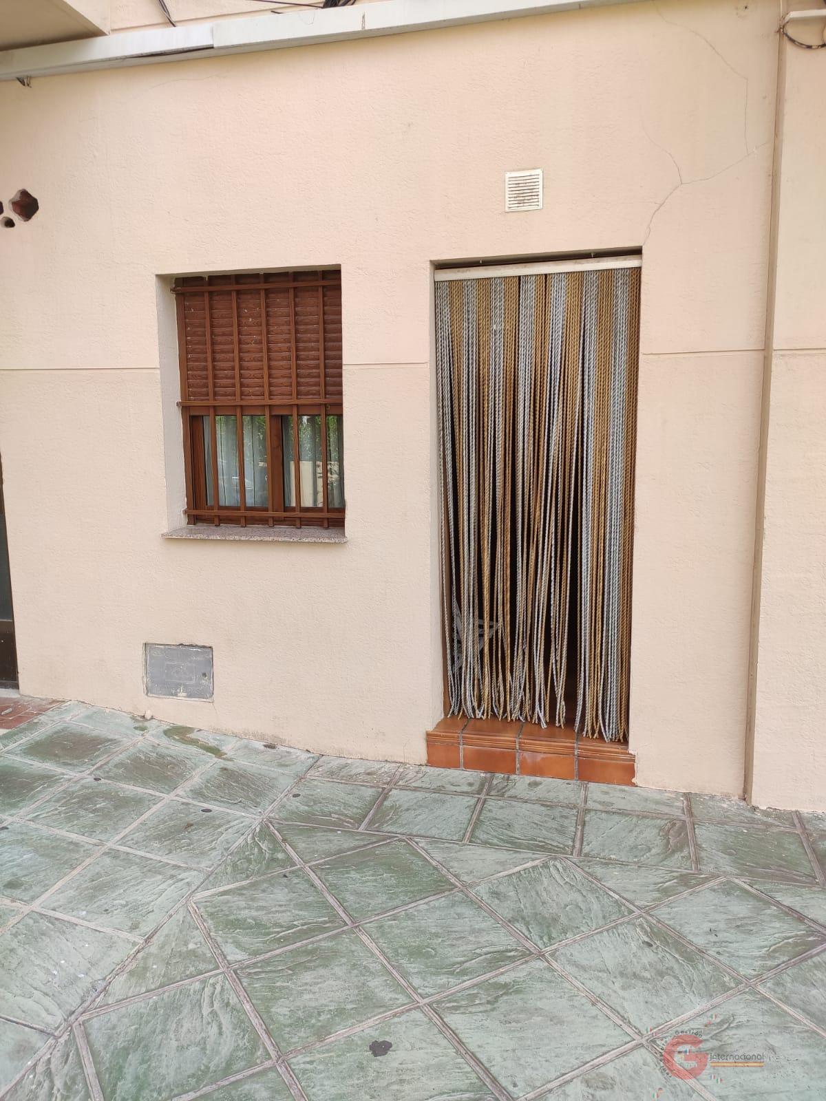 For sale of commercial in Almuñécar