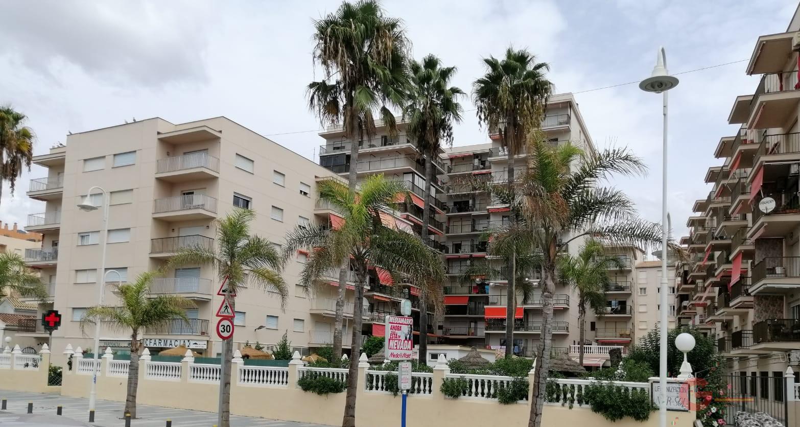 For sale of commercial in Almuñécar