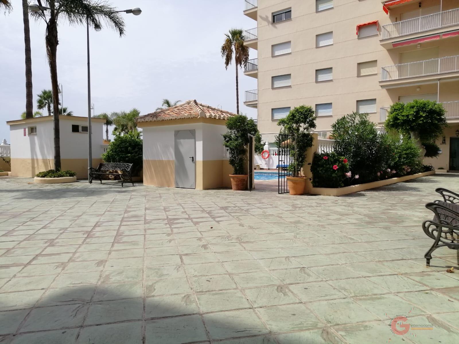 For sale of commercial in Almuñécar