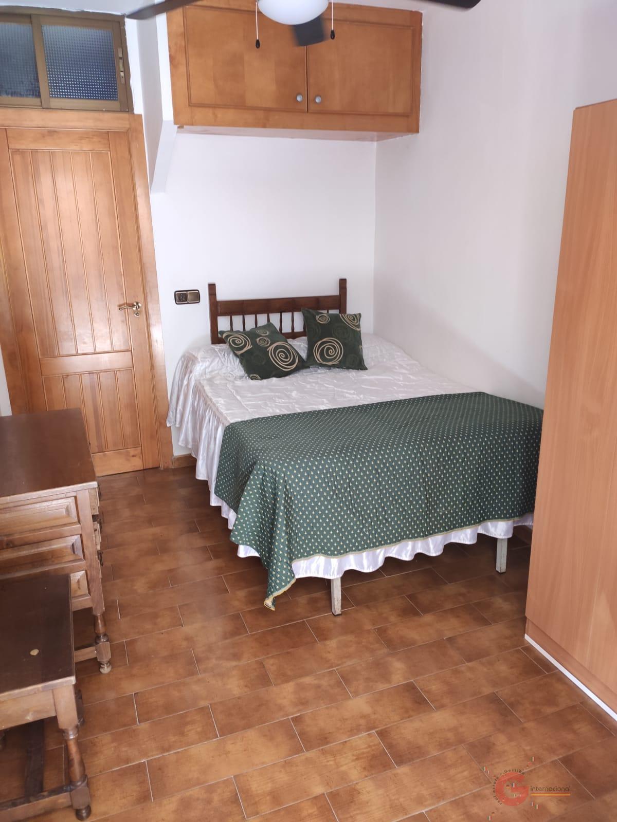 For sale of commercial in Almuñécar