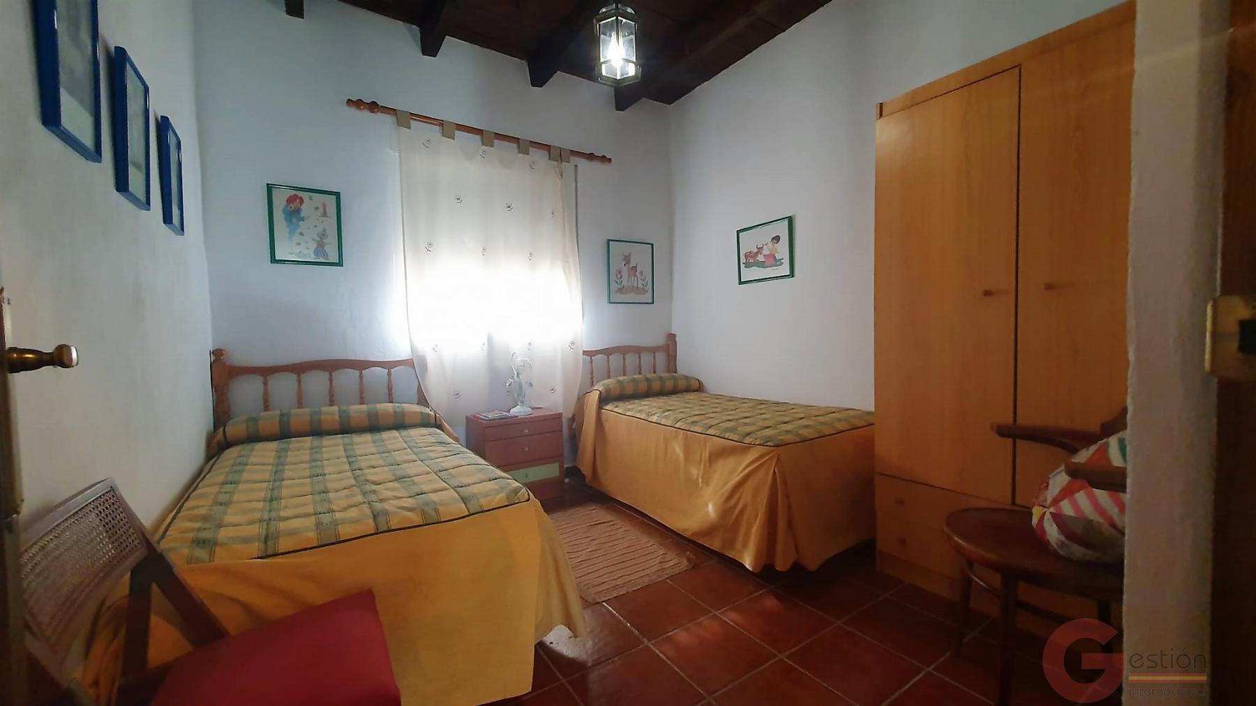 Venta de finca rústica en Vélez de Benaudalla Venta de finca rústica en Vélez de Benaudalla