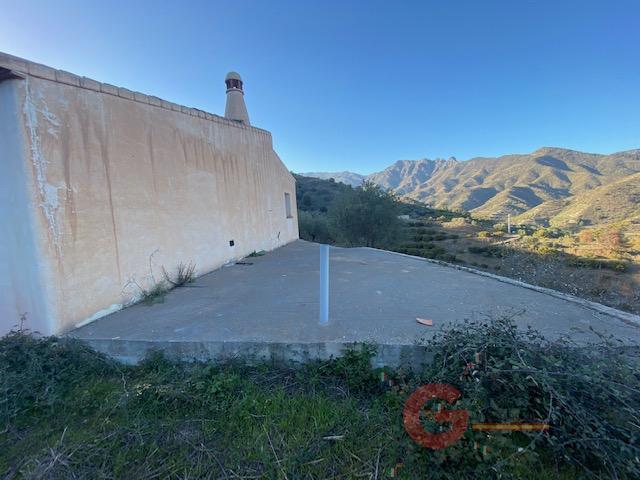 For sale of rural property in Almuñécar