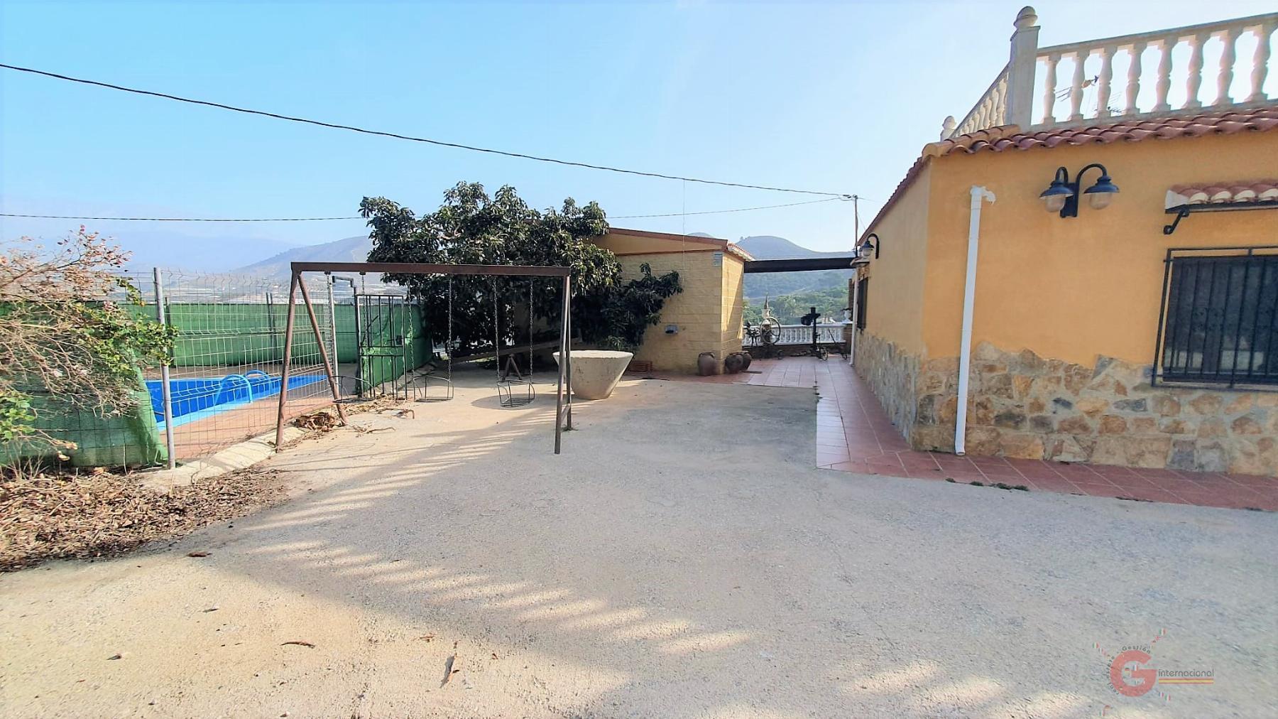 Venta de finca rústica en Motril