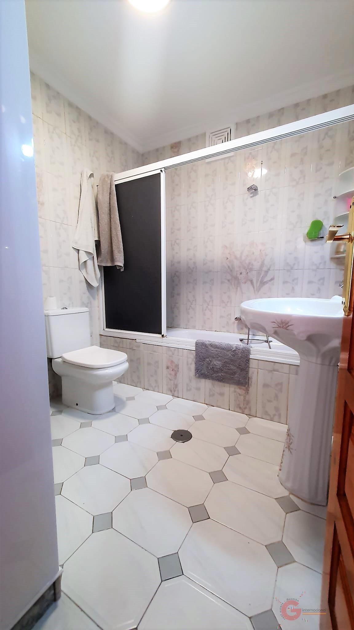 Venta de casa en Motril