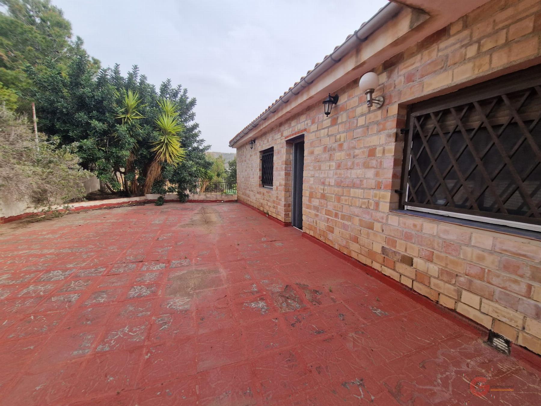 Venta de finca rústica en Molvízar