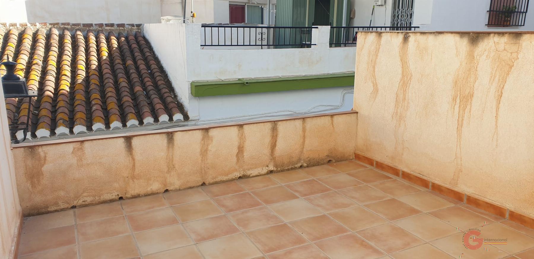 For sale of house in Salobreña