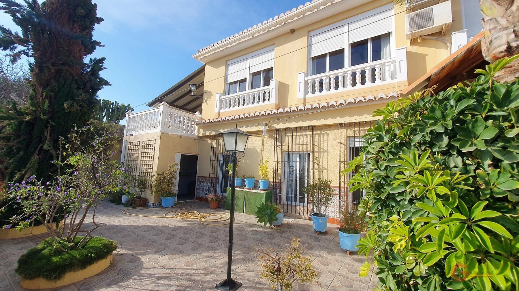 For sale of rural property in Motril