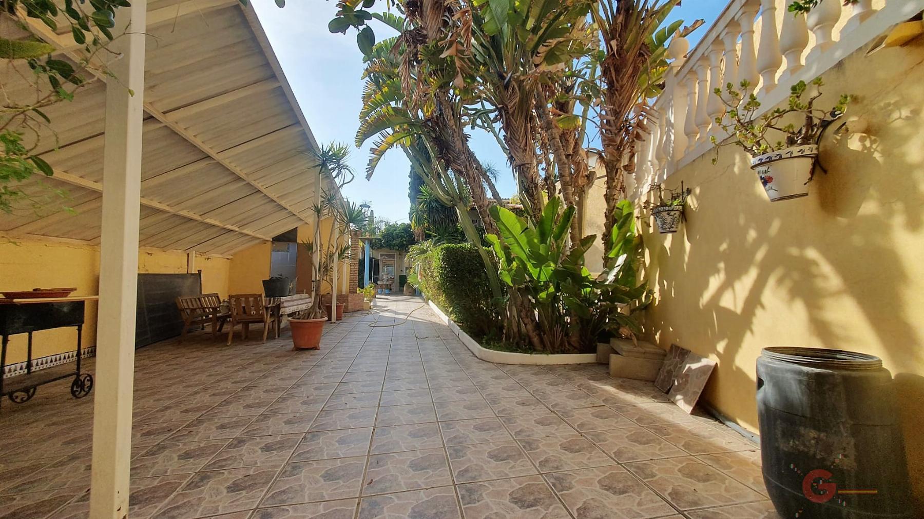 For sale of rural property in Motril