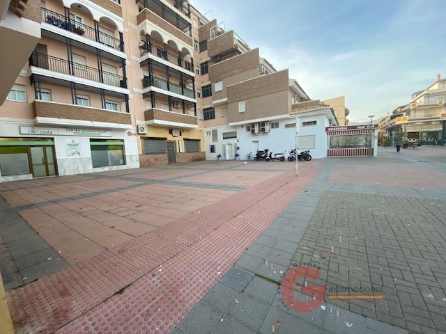 For sale of commercial in Almuñécar
