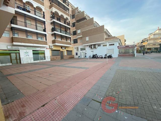 Venta de local comercial en Almuñécar