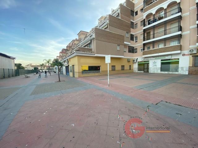 Venta de local comercial en Almuñécar