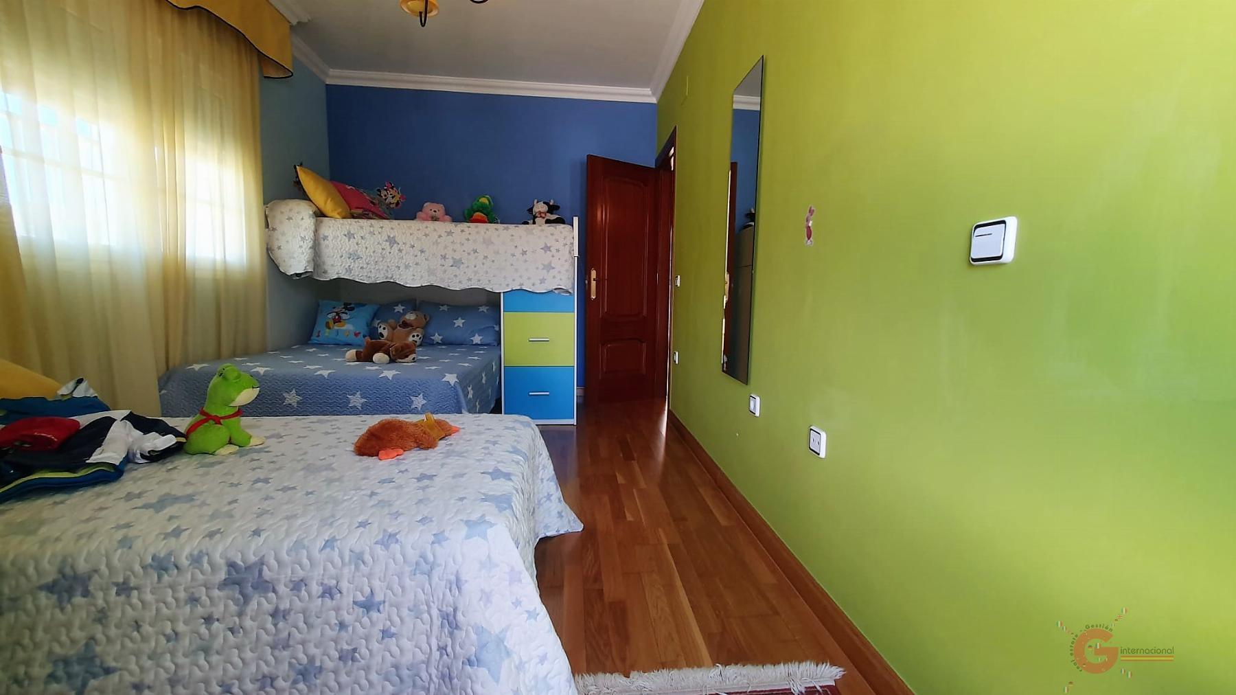 For sale of chalet in Vélez de Benaudalla