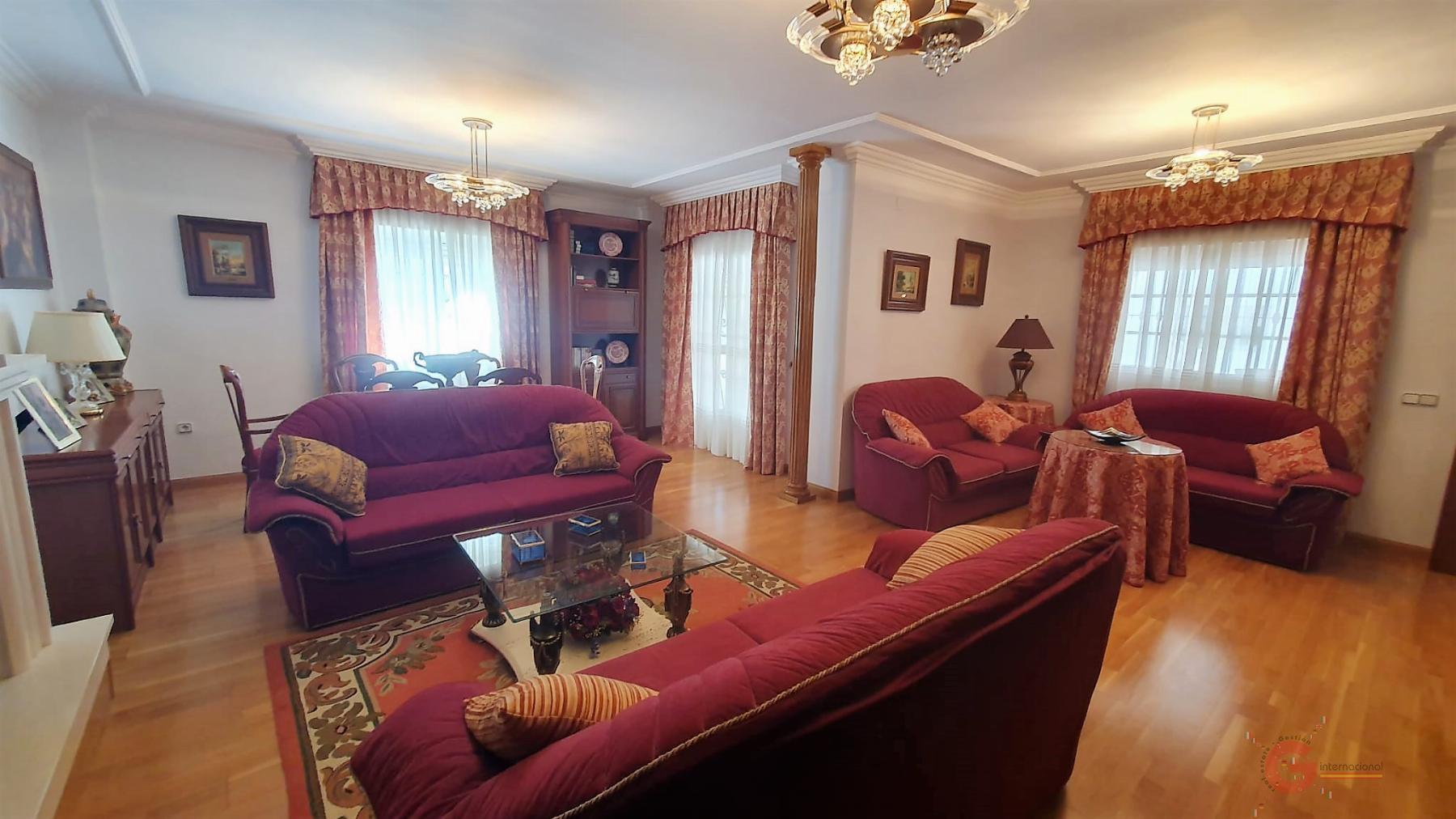 For sale of chalet in Vélez de Benaudalla