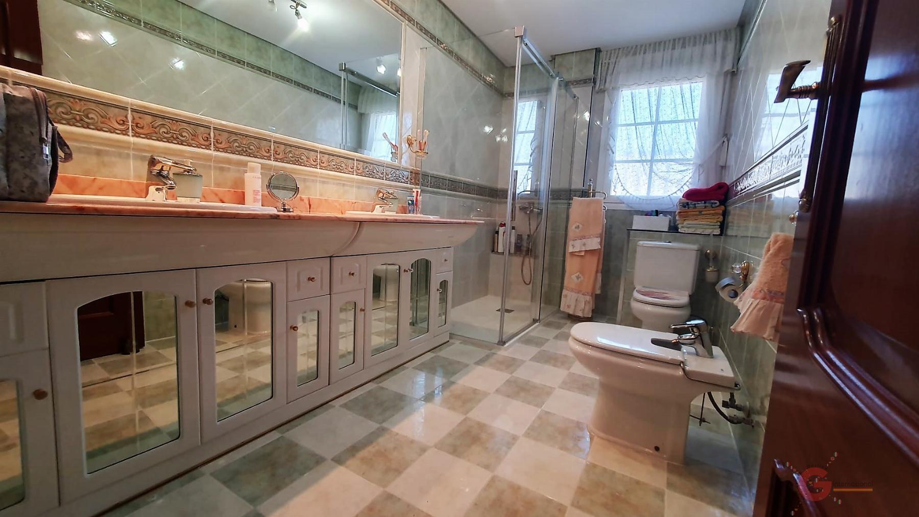 For sale of chalet in Vélez de Benaudalla