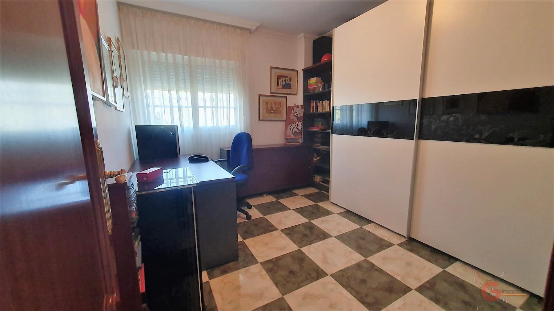 For sale of chalet in Vélez de Benaudalla
