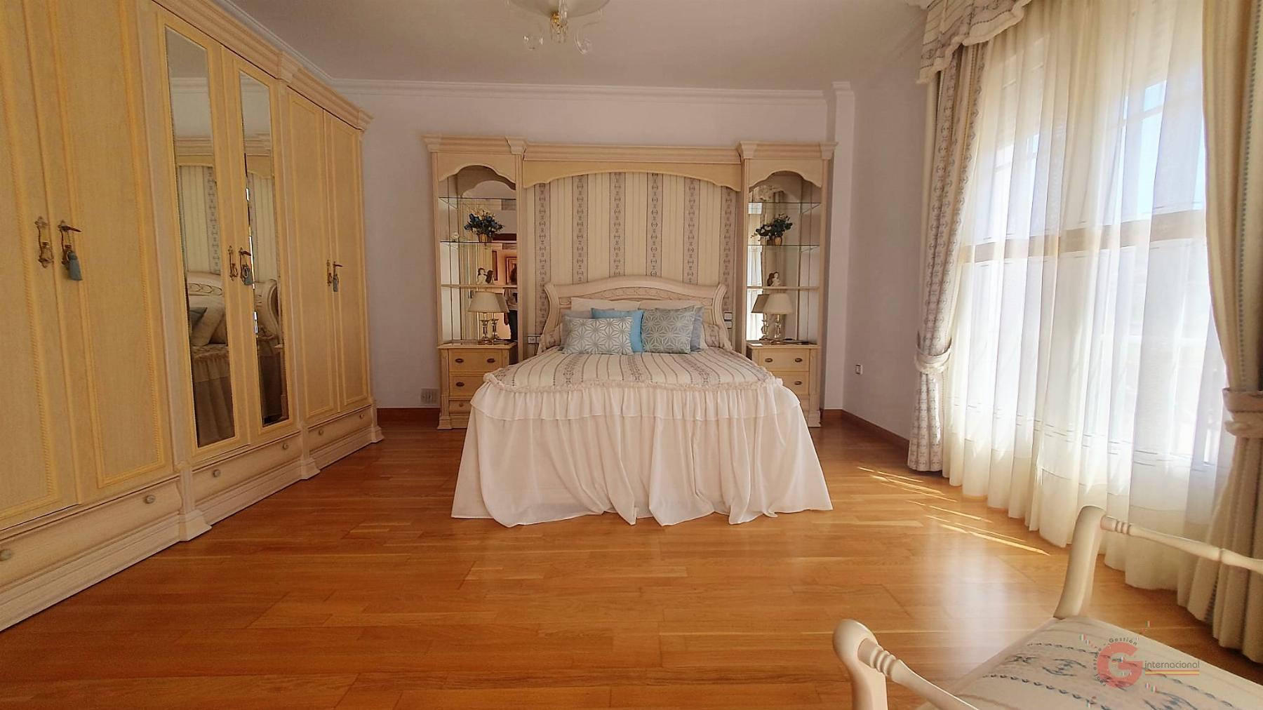 For sale of chalet in Vélez de Benaudalla