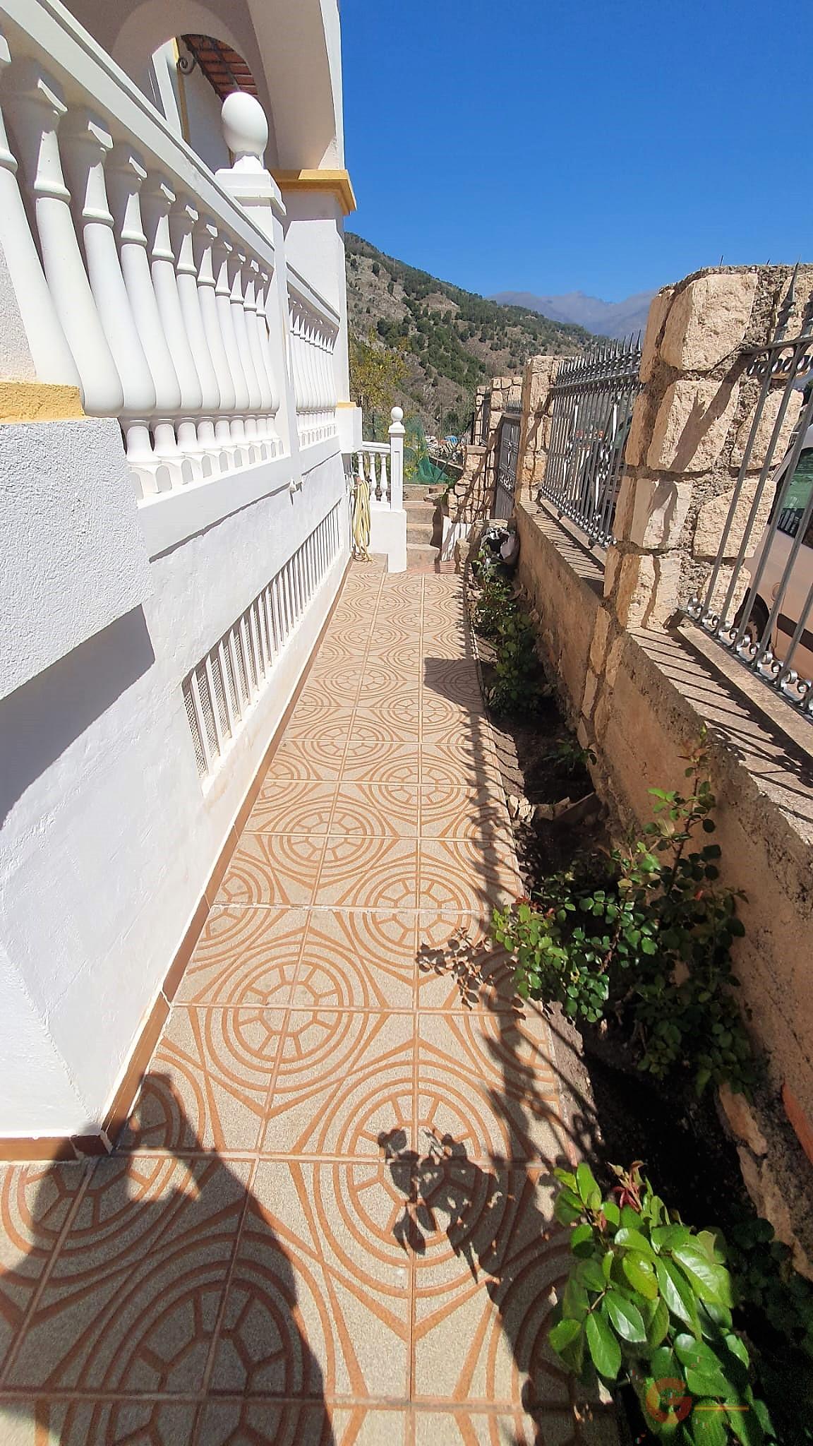 For sale of chalet in Vélez de Benaudalla