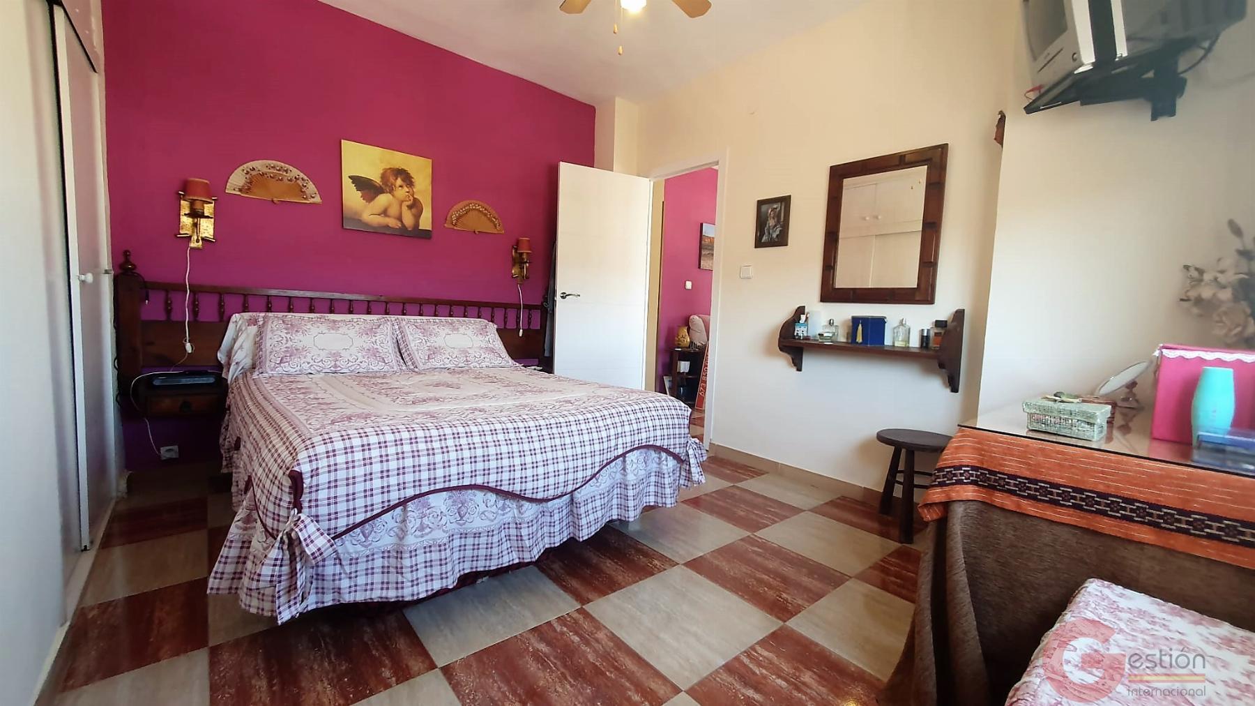 For sale of flat in Torrenueva