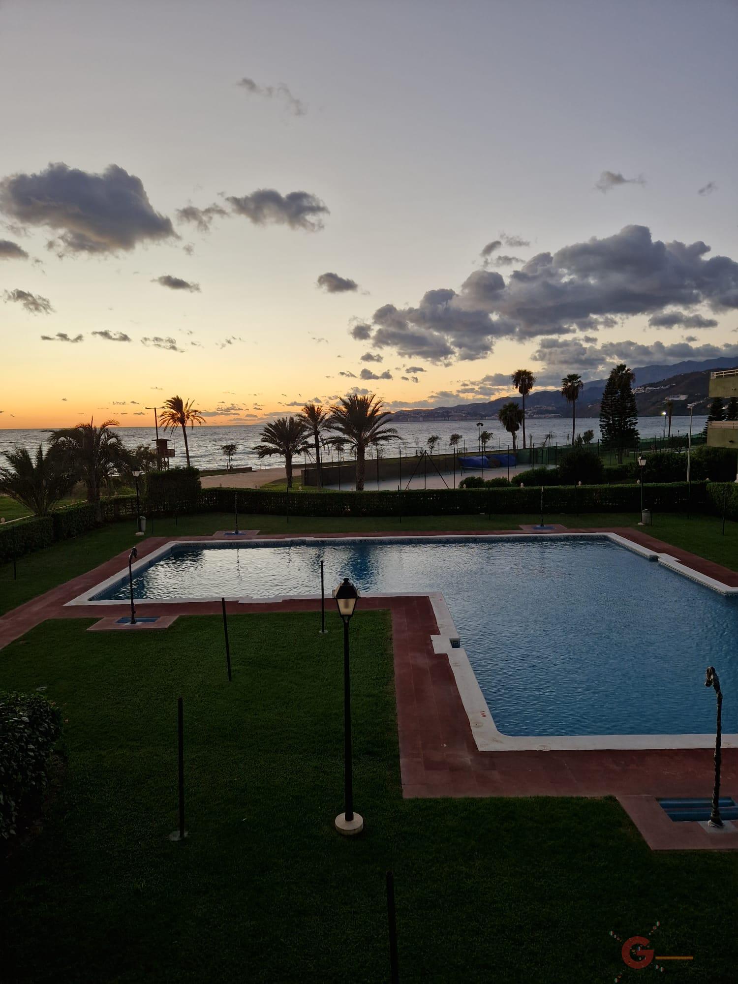 For sale of flat in Salobreña