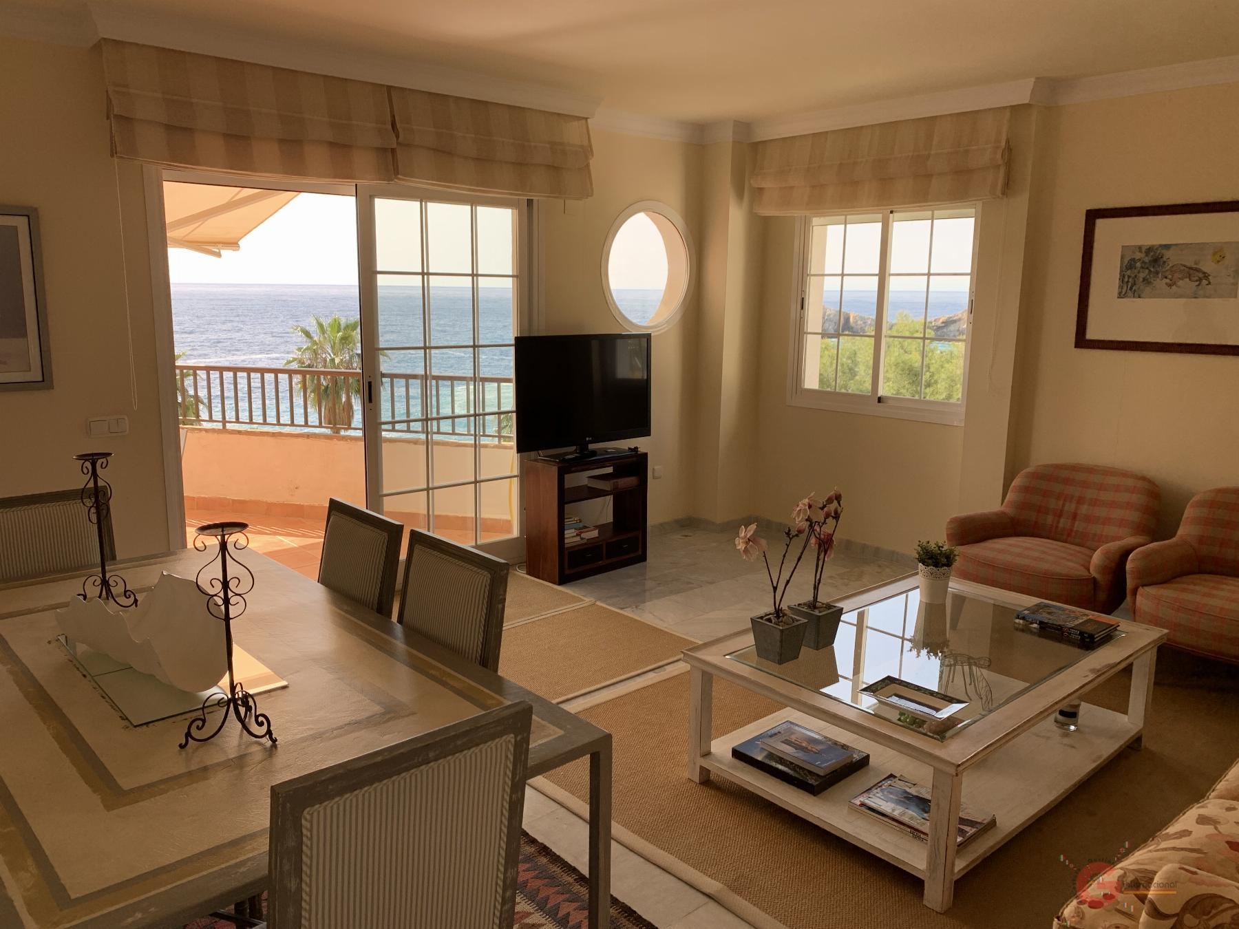 For sale of flat in La Herradura