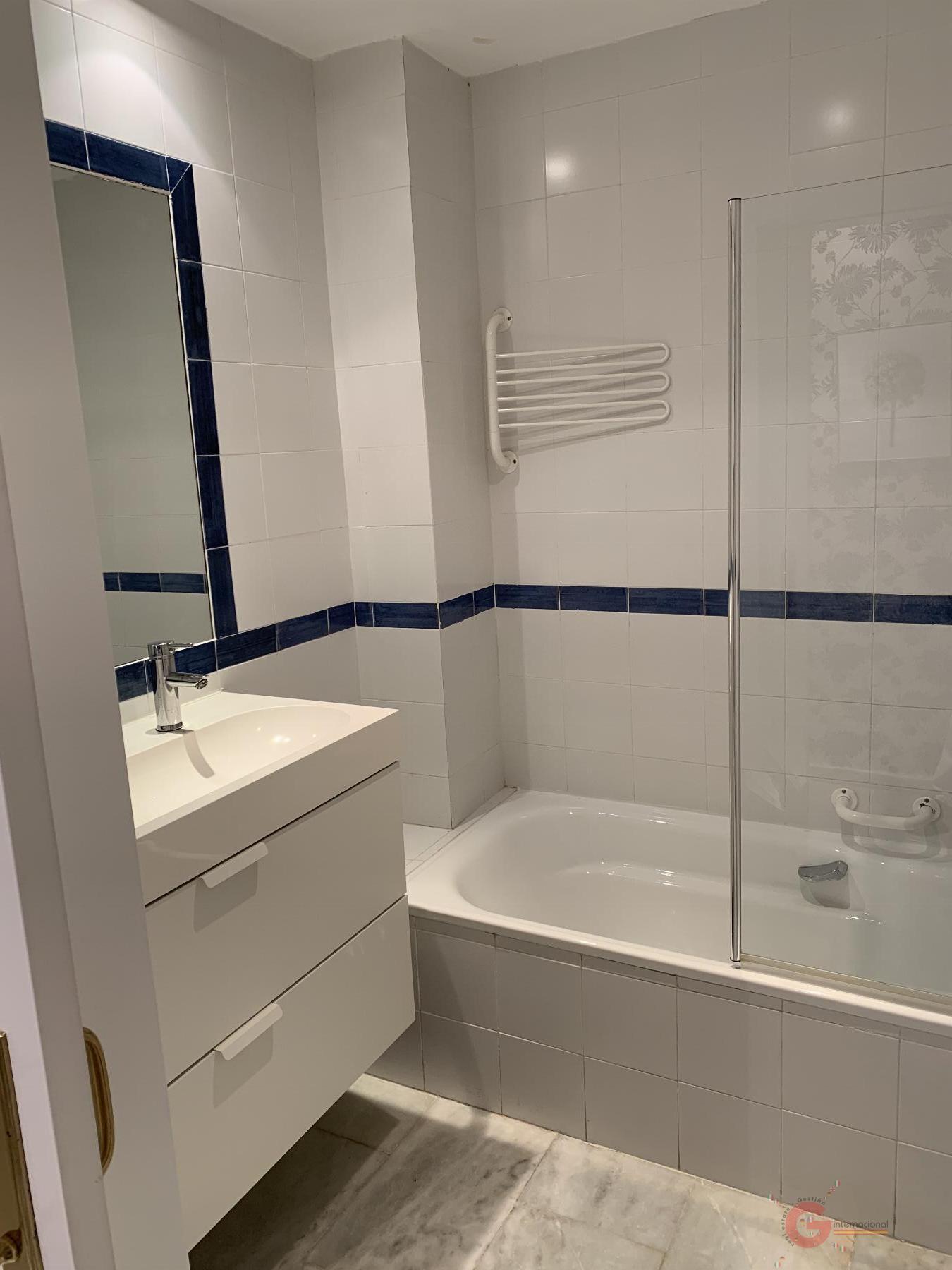 For sale of flat in La Herradura