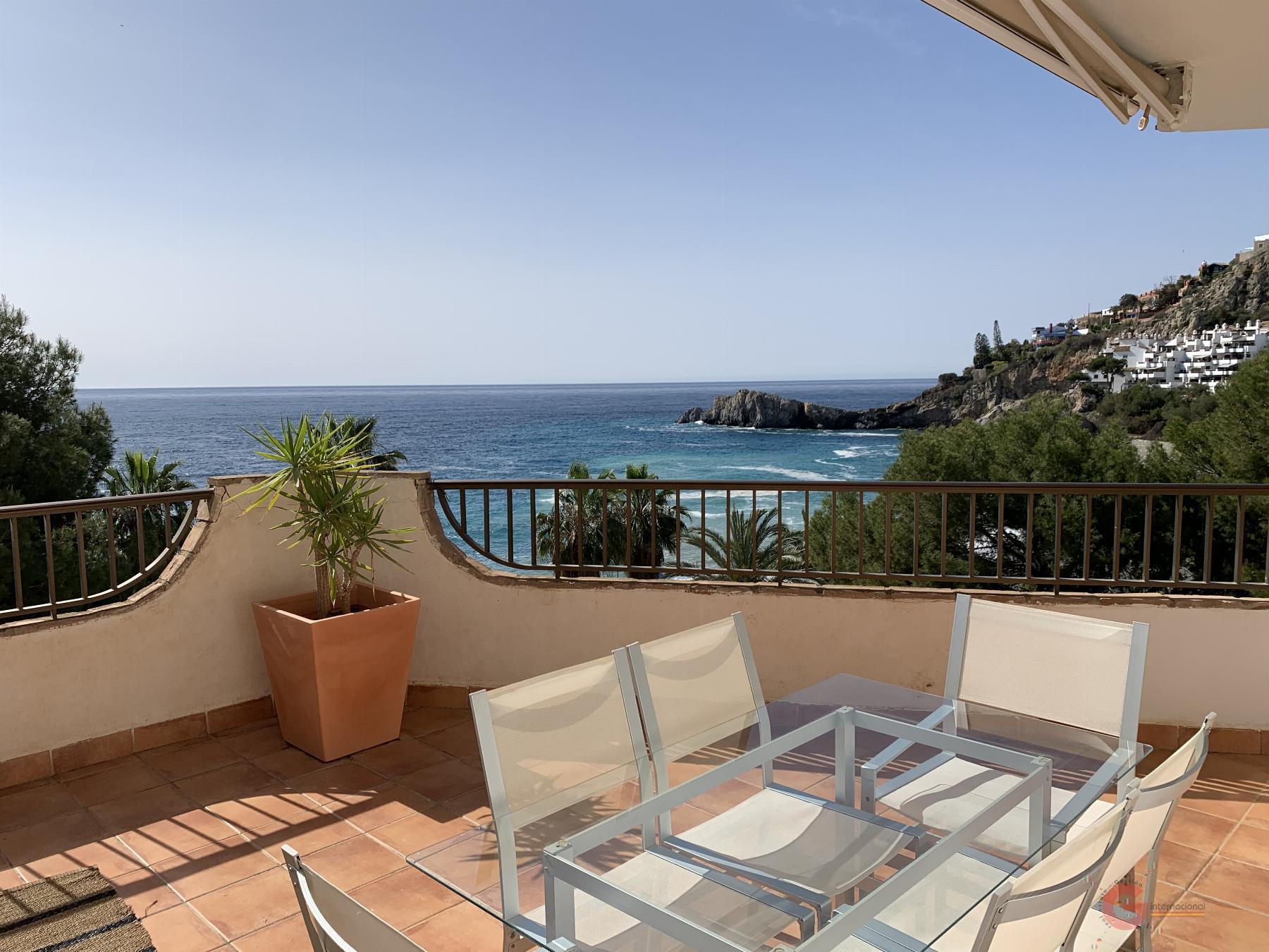 For sale of flat in La Herradura