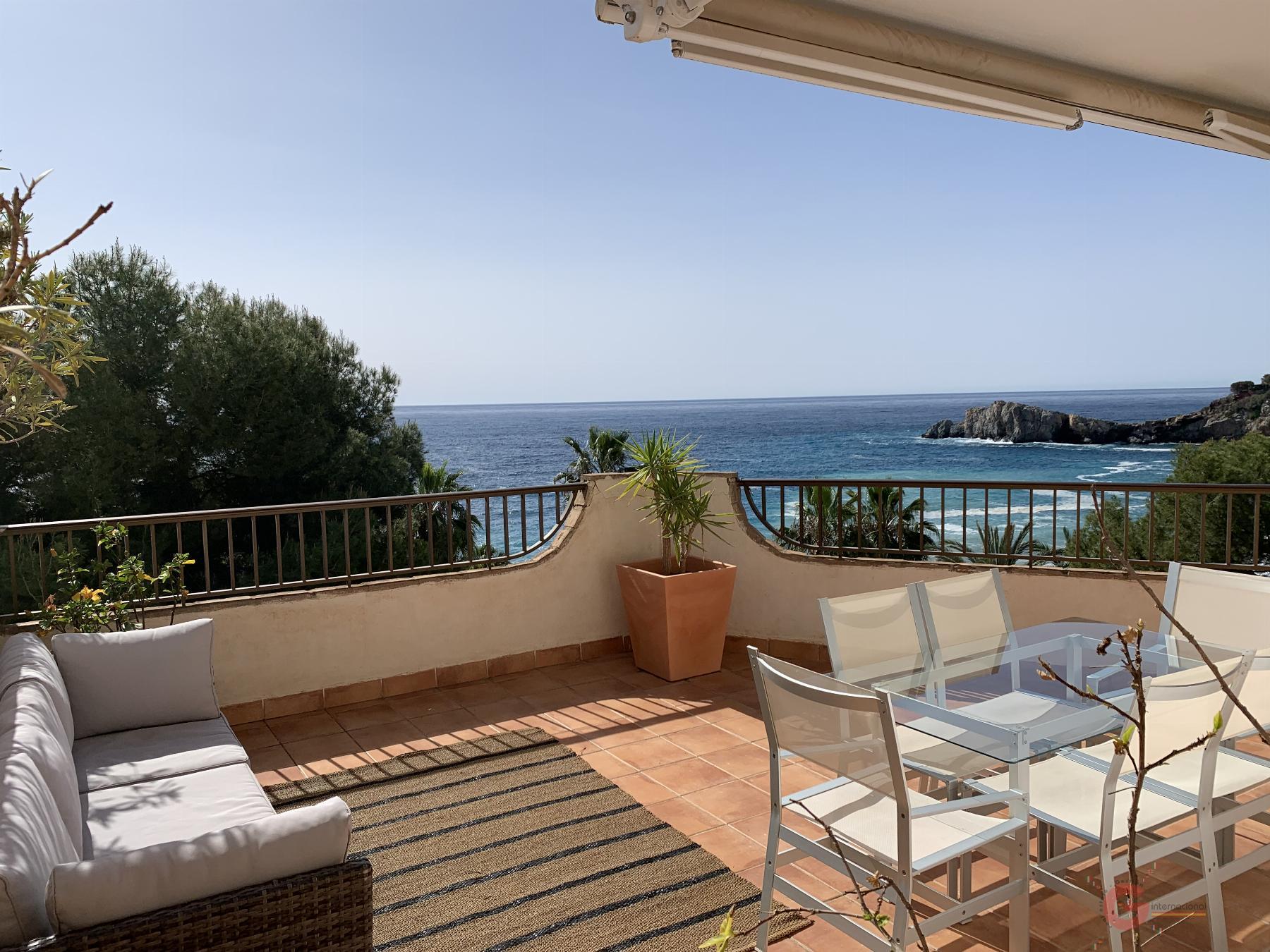 For sale of flat in La Herradura