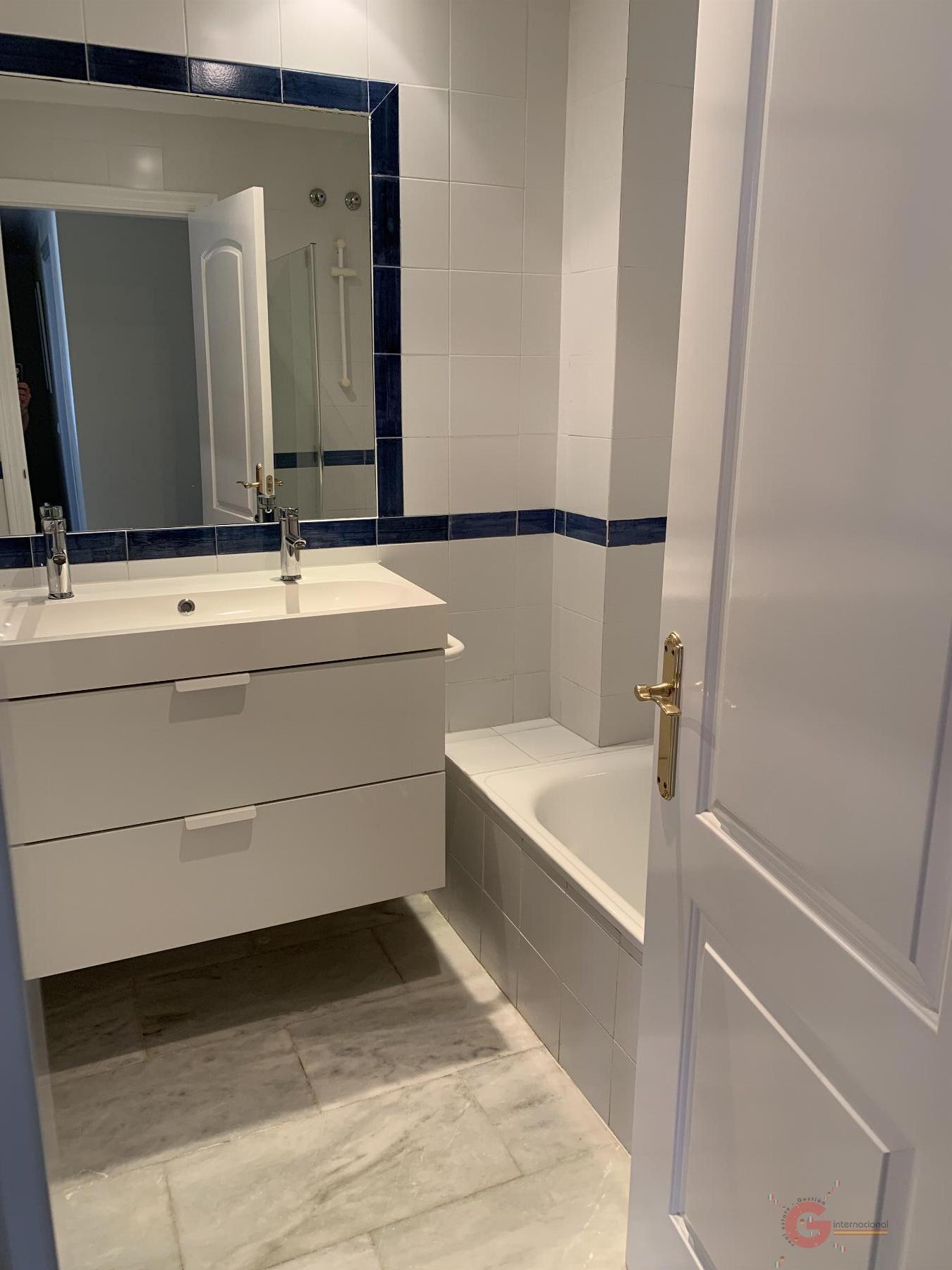 For sale of flat in La Herradura