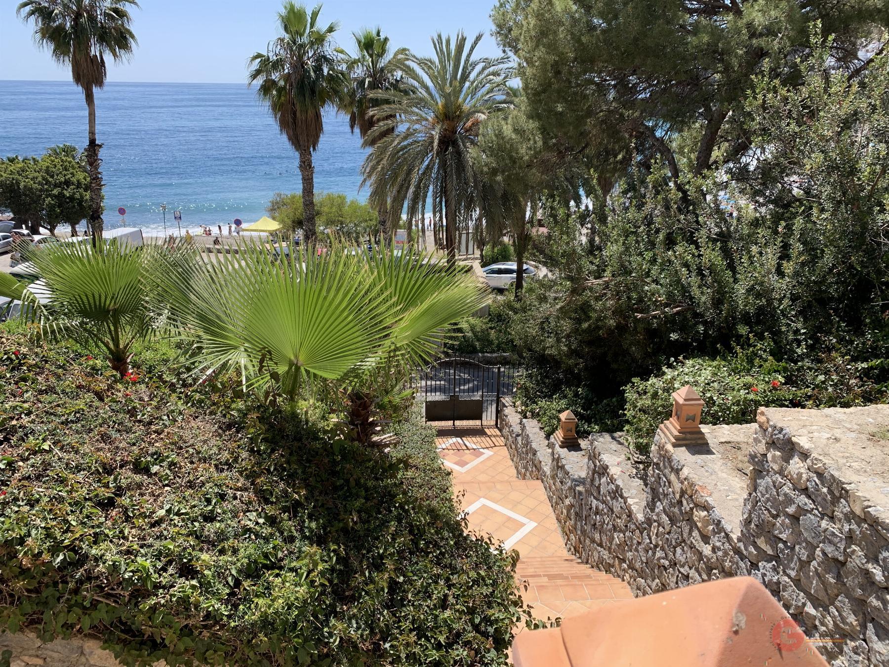 For sale of flat in La Herradura