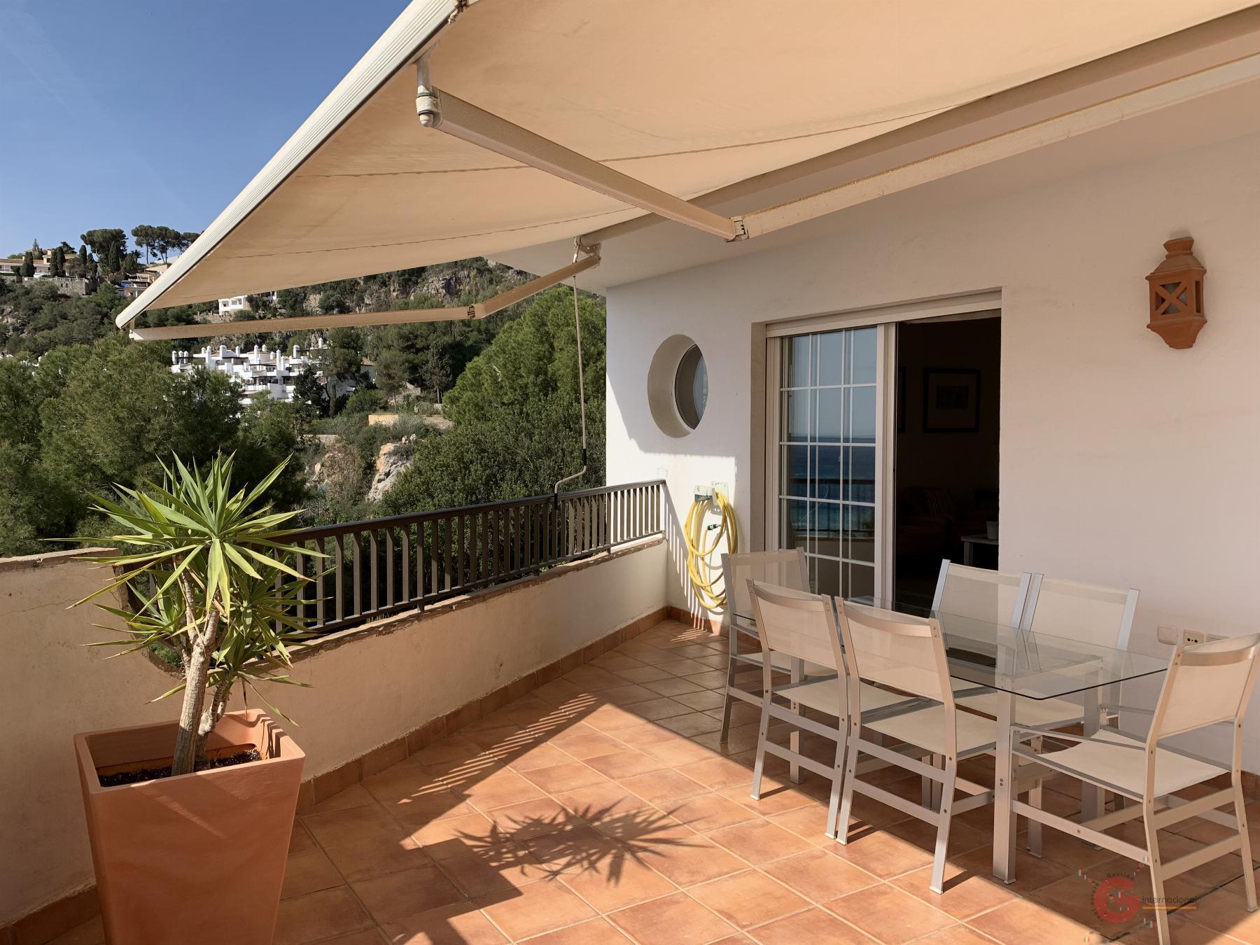 For sale of flat in La Herradura