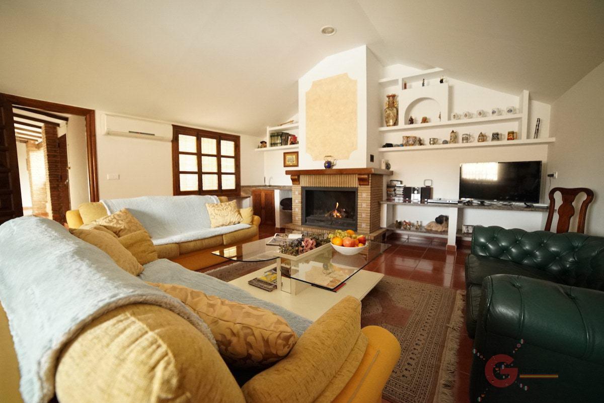 For sale of house in Guadix