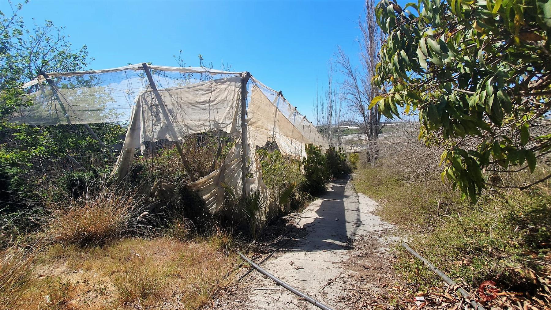 For sale of land in Motril