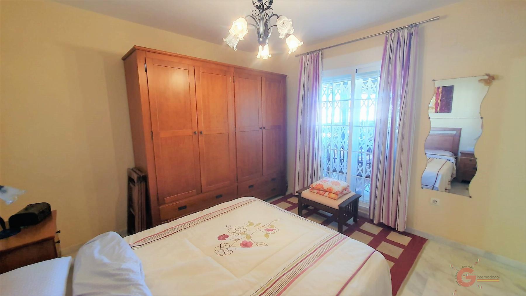 For sale of penthouse in Calahonda