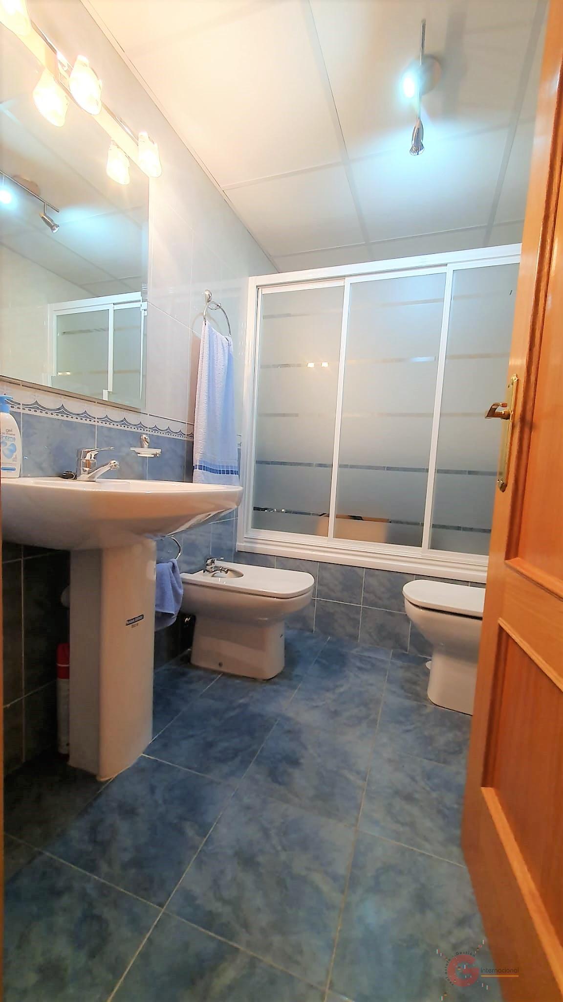For sale of penthouse in Calahonda