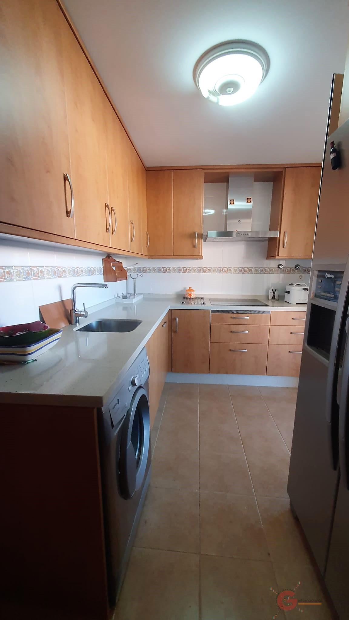 For sale of penthouse in Calahonda