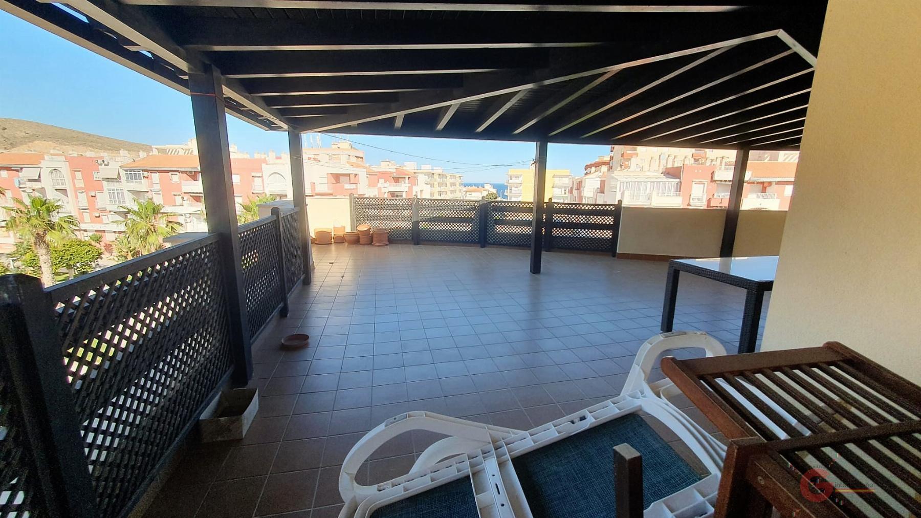 For sale of penthouse in Calahonda