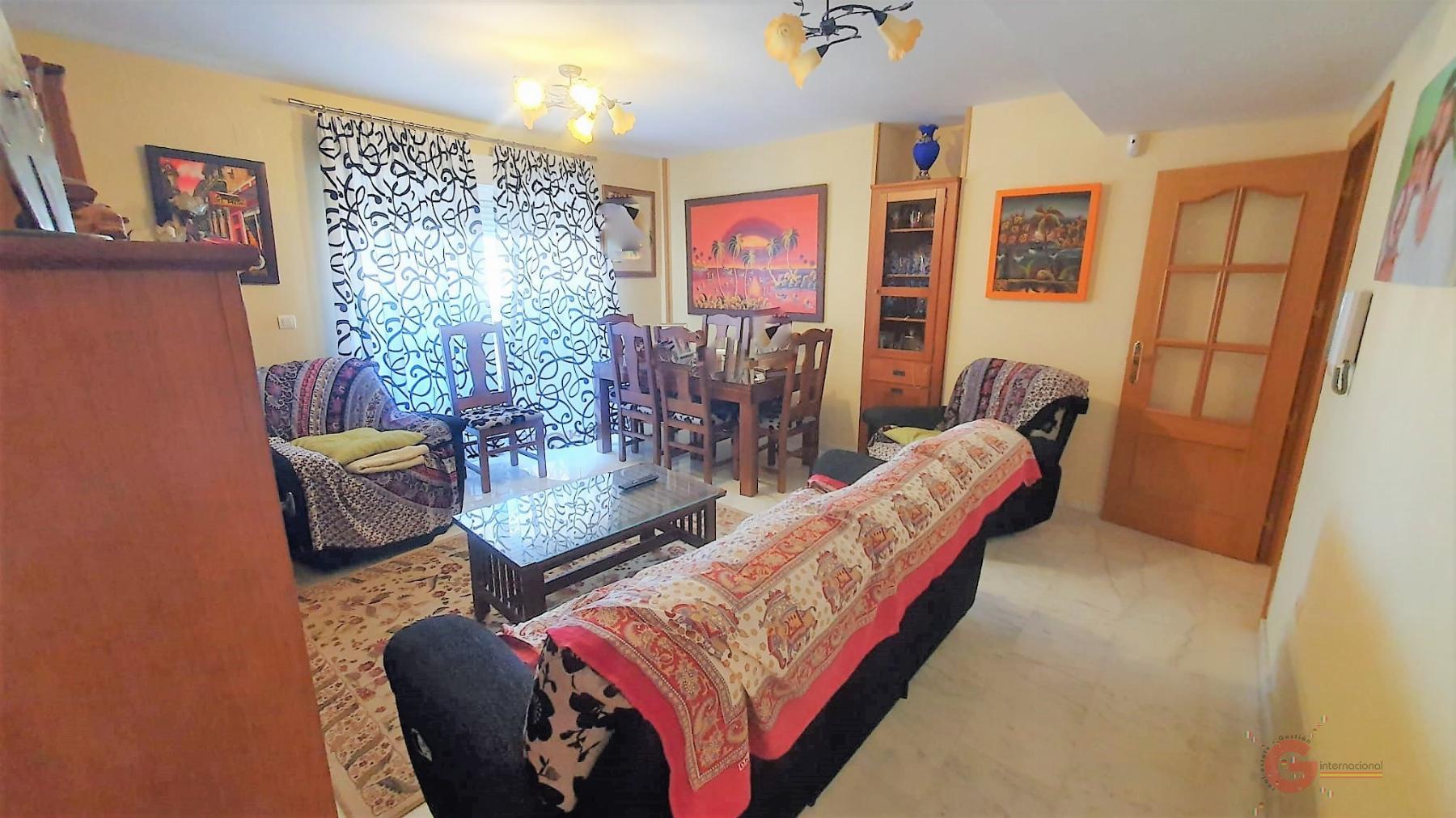 For sale of penthouse in Calahonda