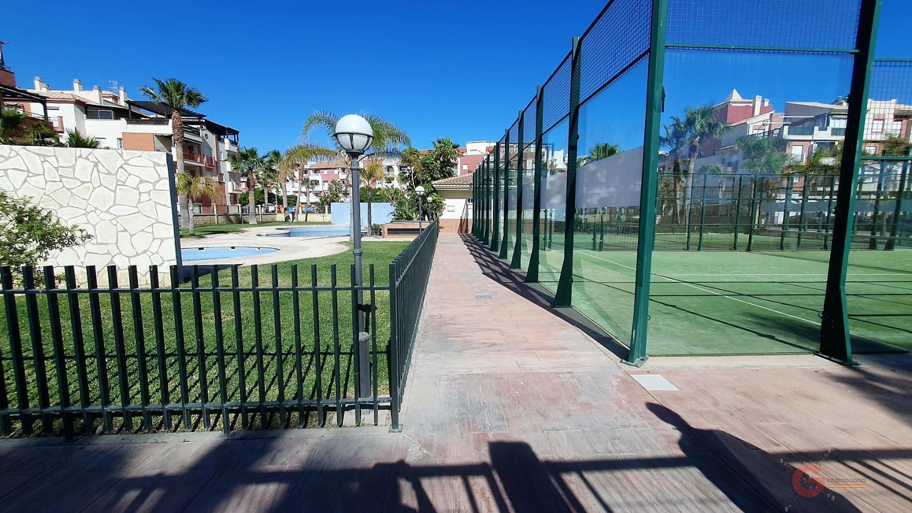 For sale of penthouse in Calahonda