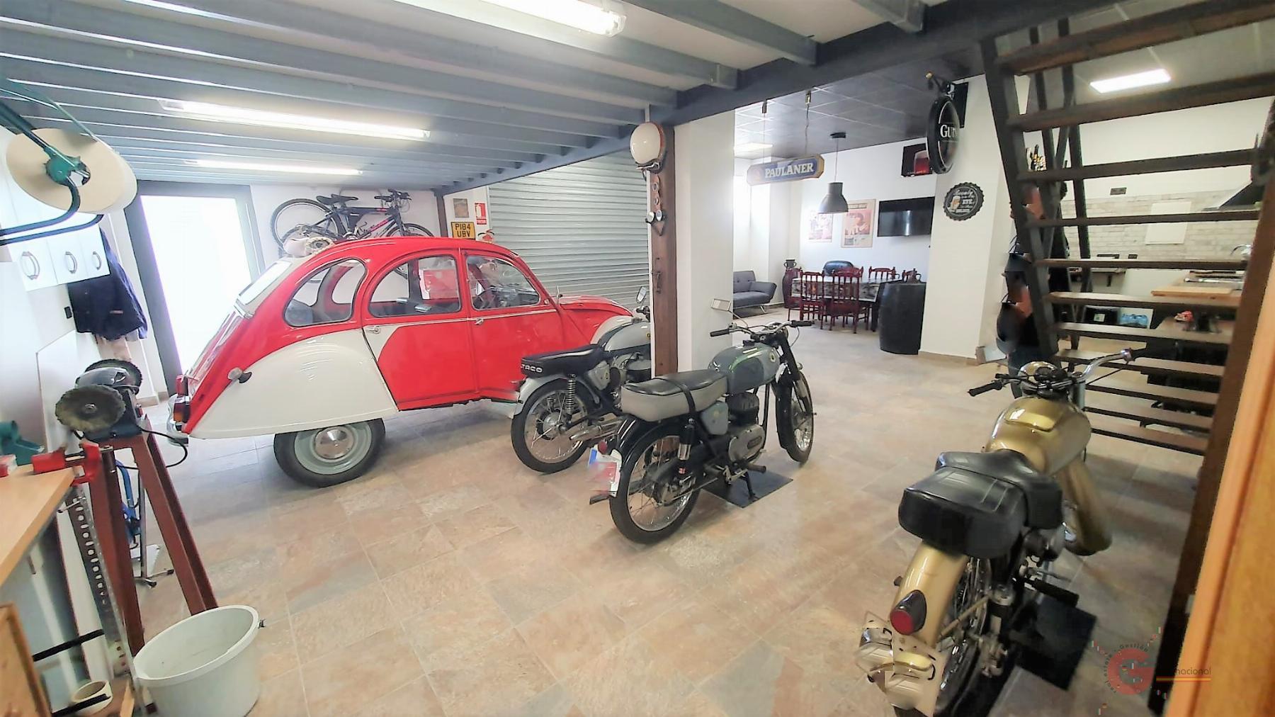 For sale of commercial in Motril