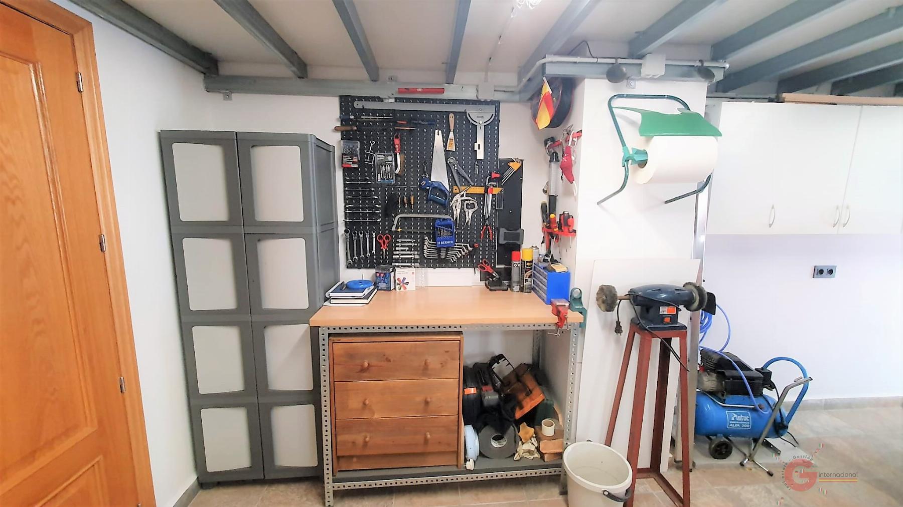 For sale of commercial in Motril
