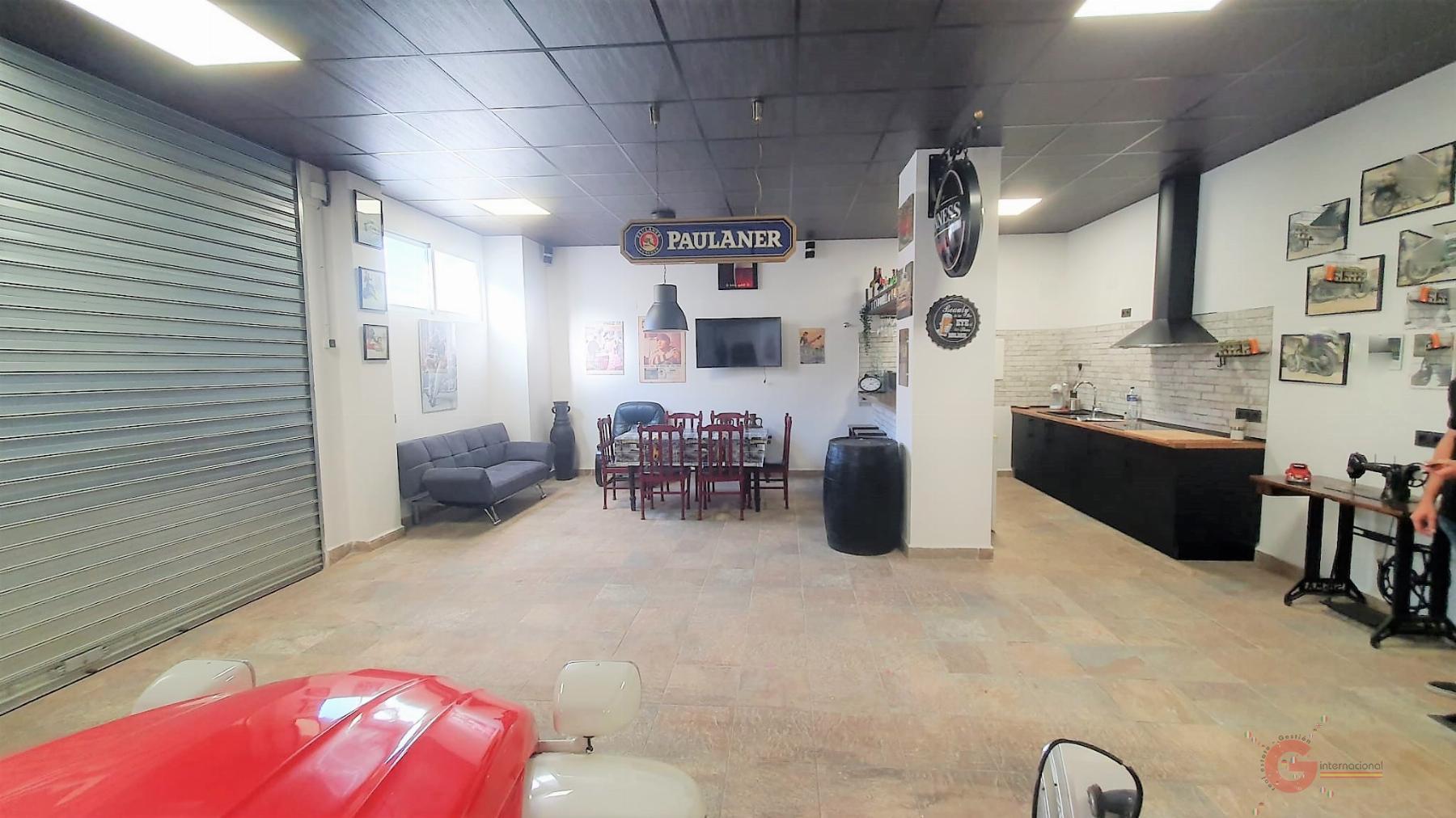 For sale of commercial in Motril
