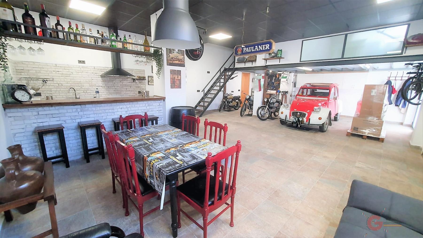 For sale of commercial in Motril