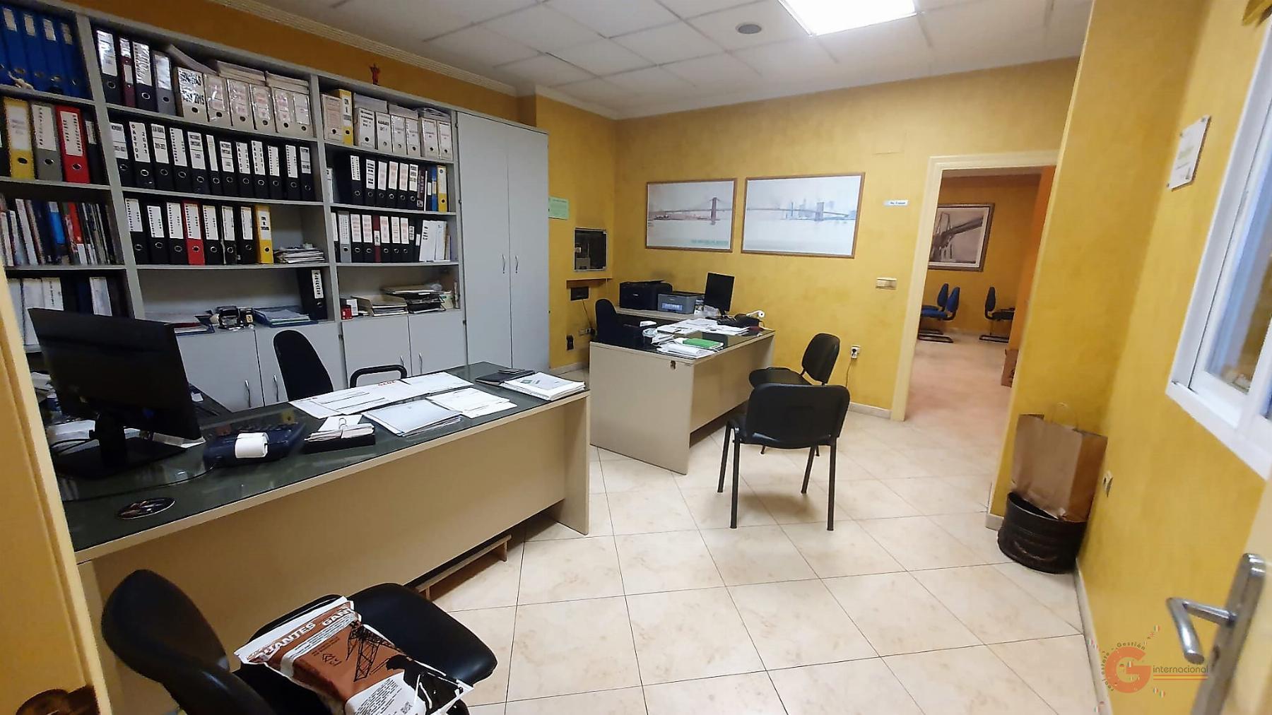 Venta de local comercial en Motril