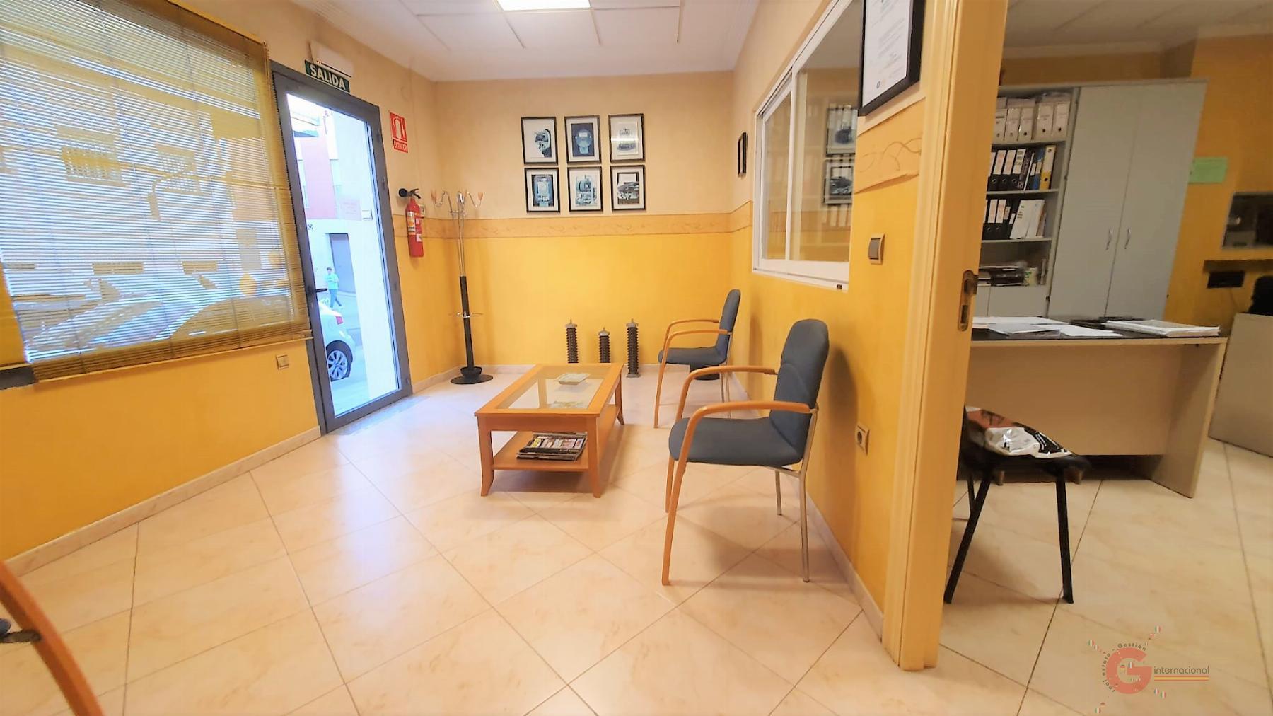 Venta de local comercial en Motril