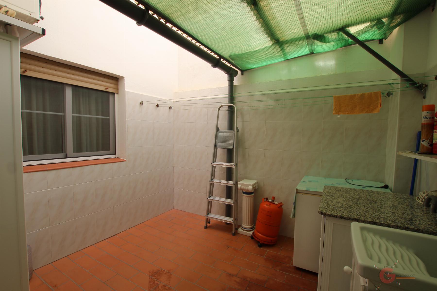 For sale of flat in Salobreña