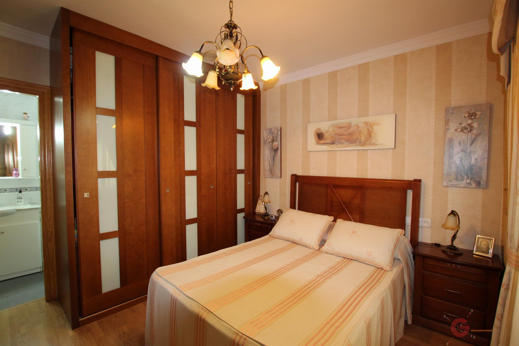 For sale of flat in Salobreña