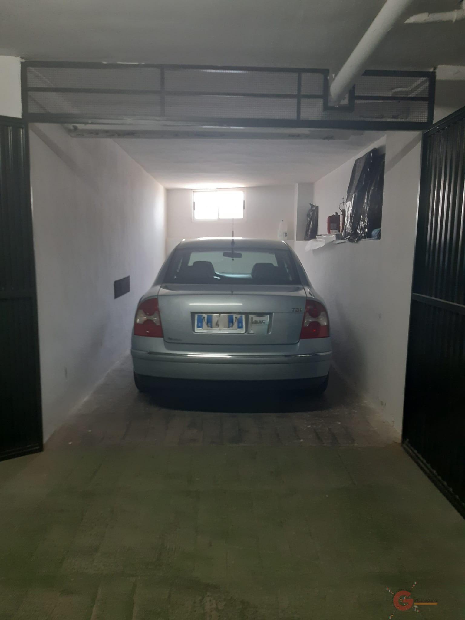 For sale of flat in Salobreña