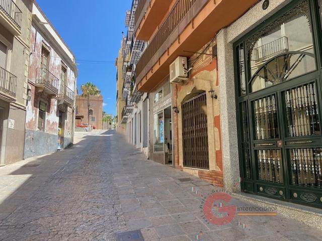 For sale of commercial in Almuñécar