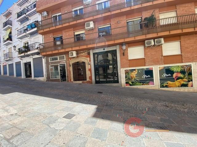 For sale of commercial in Almuñécar